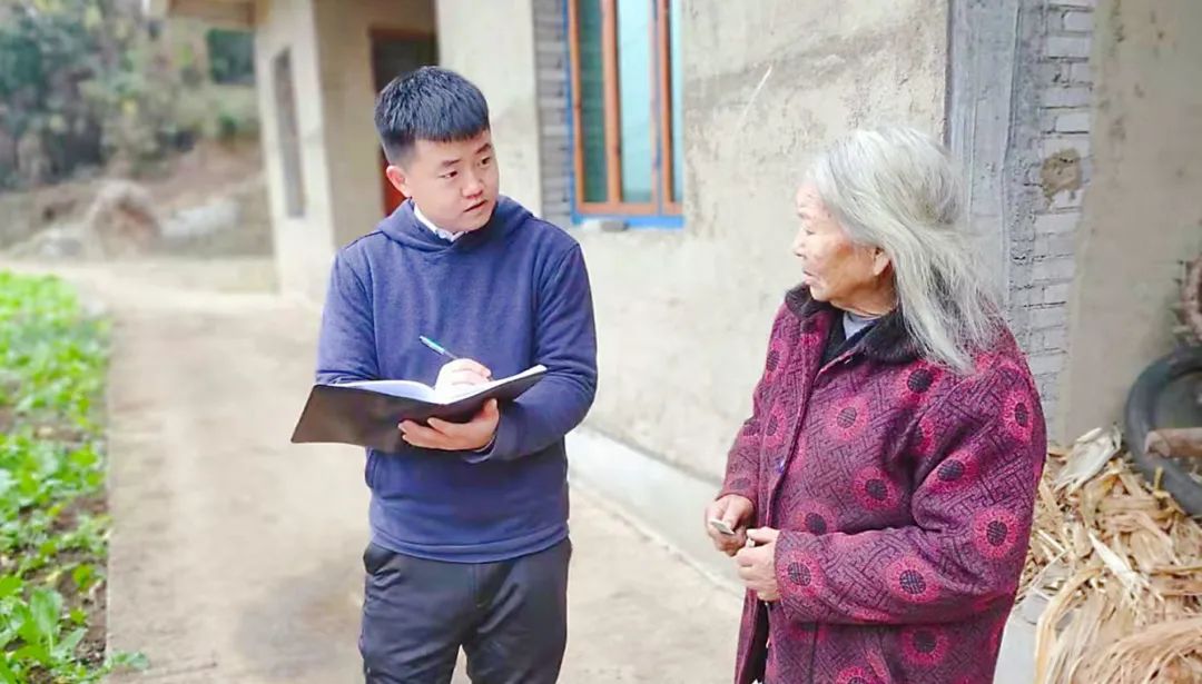 马拉松郭平图片